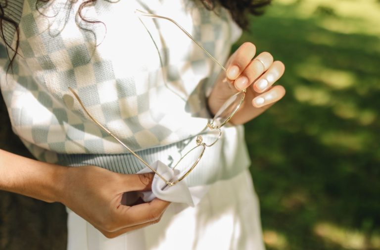 How to Clean and Maintain Your Eyeglasses