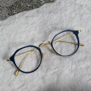Weartin · Acetate titanium crown panto glasses